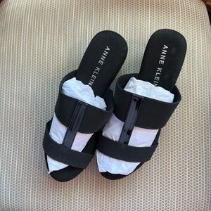 🆕Item Anne Kline Slides